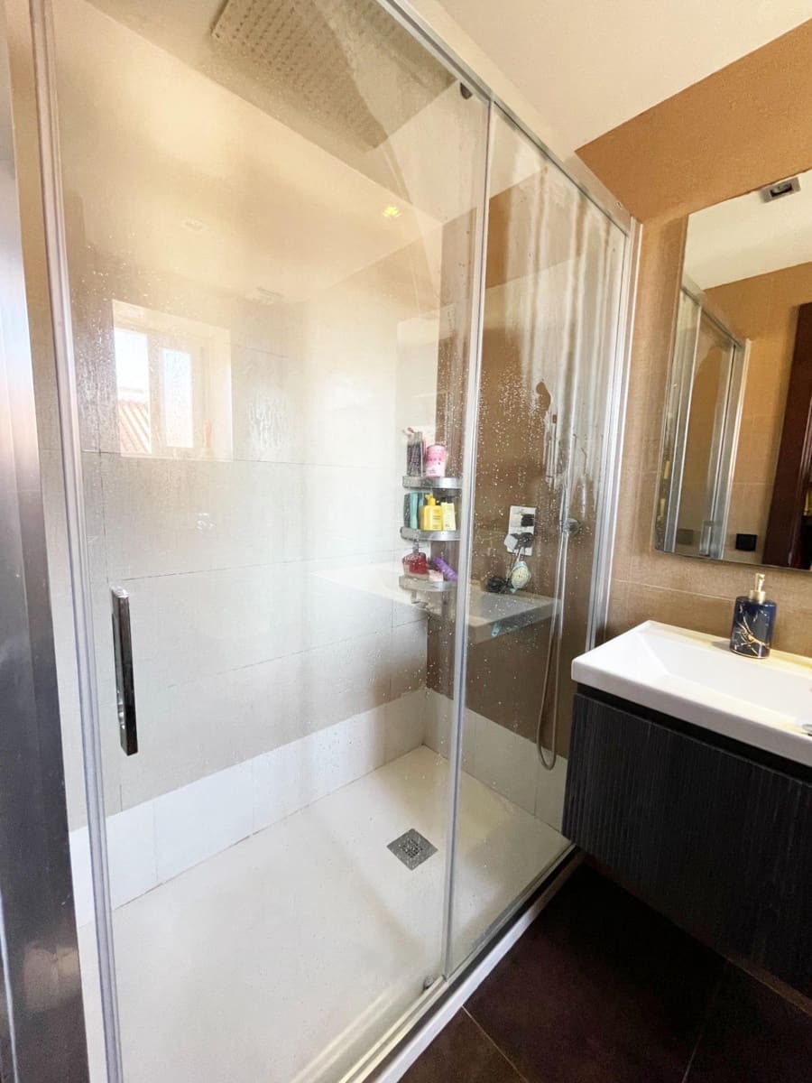 4 soveværelse Rækkehus til salg i Torre del Mar med garage - € 565.000 (Ref: 9496407)