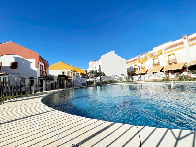 4 soveværelse Rækkehus til salg i Torre del Mar, Vélez-Málaga med garage - € 565.000 (Ref: 9496407)