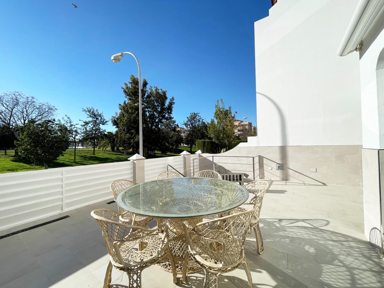 4 bedroom Terraced Villa for sale in Torre del Mar with garage - € 565,000 (Ref: 9496407)