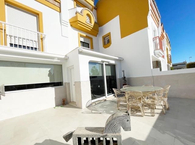 4 sypialnia Dom szeregowy na sprzedaż w Torre del Mar, Vélez-Málaga z basenem garażem - 565 000 € (Ref: 9496407)