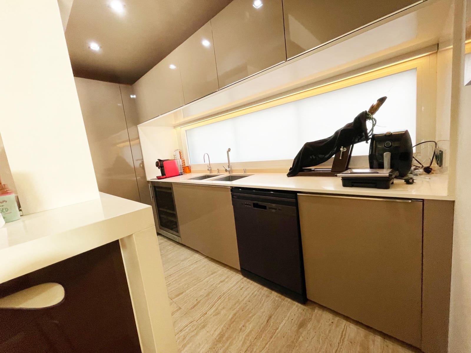 4 sypialnia Dom szeregowy na sprzedaż w Torre del Mar z basenem garażem - 565 000 € (Ref: 9496407)