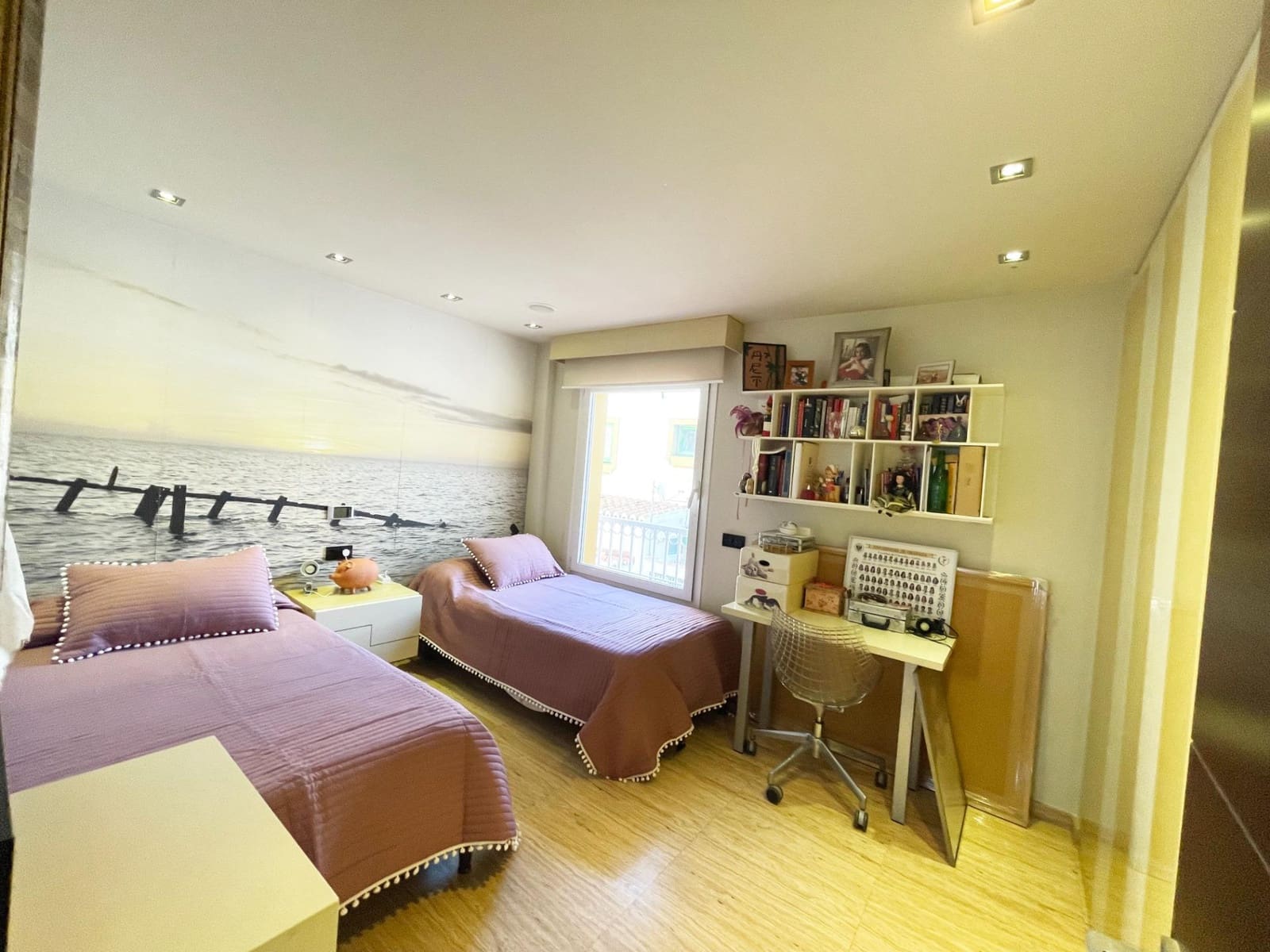 4 sypialnia Dom szeregowy na sprzedaż w Torre del Mar z basenem garażem - 565 000 € (Ref: 9496407)