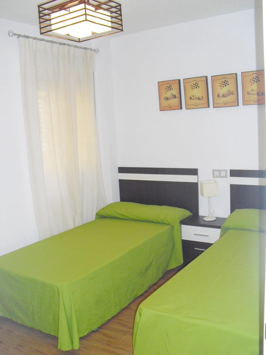 Piso de 2 habitaciones en Torremolinos en venta con piscina garaje - 275.000 € (Ref: 9502655)