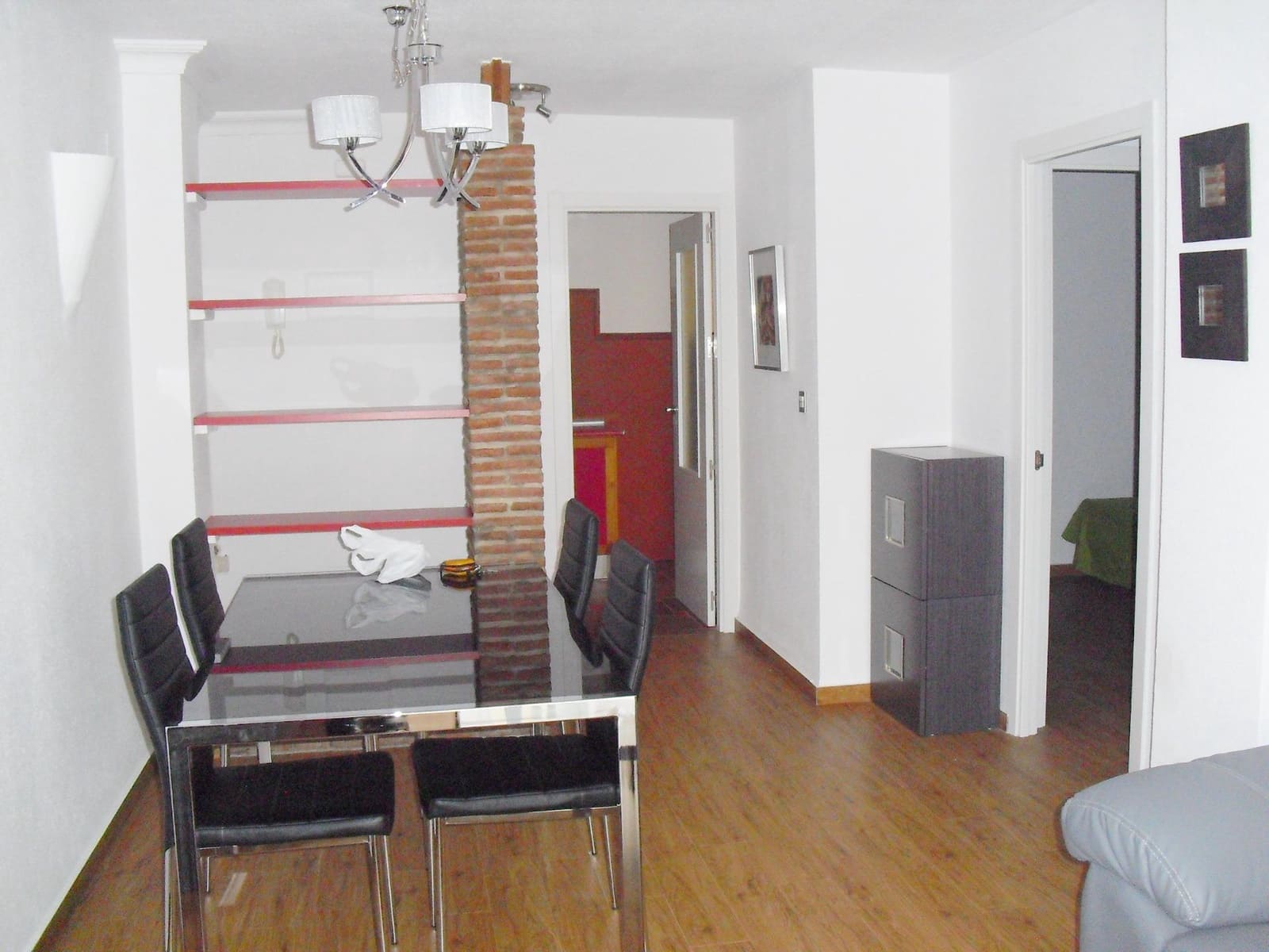 Piso de 2 habitaciones en Torremolinos en venta con piscina garaje - 275.000 € (Ref: 9502655)