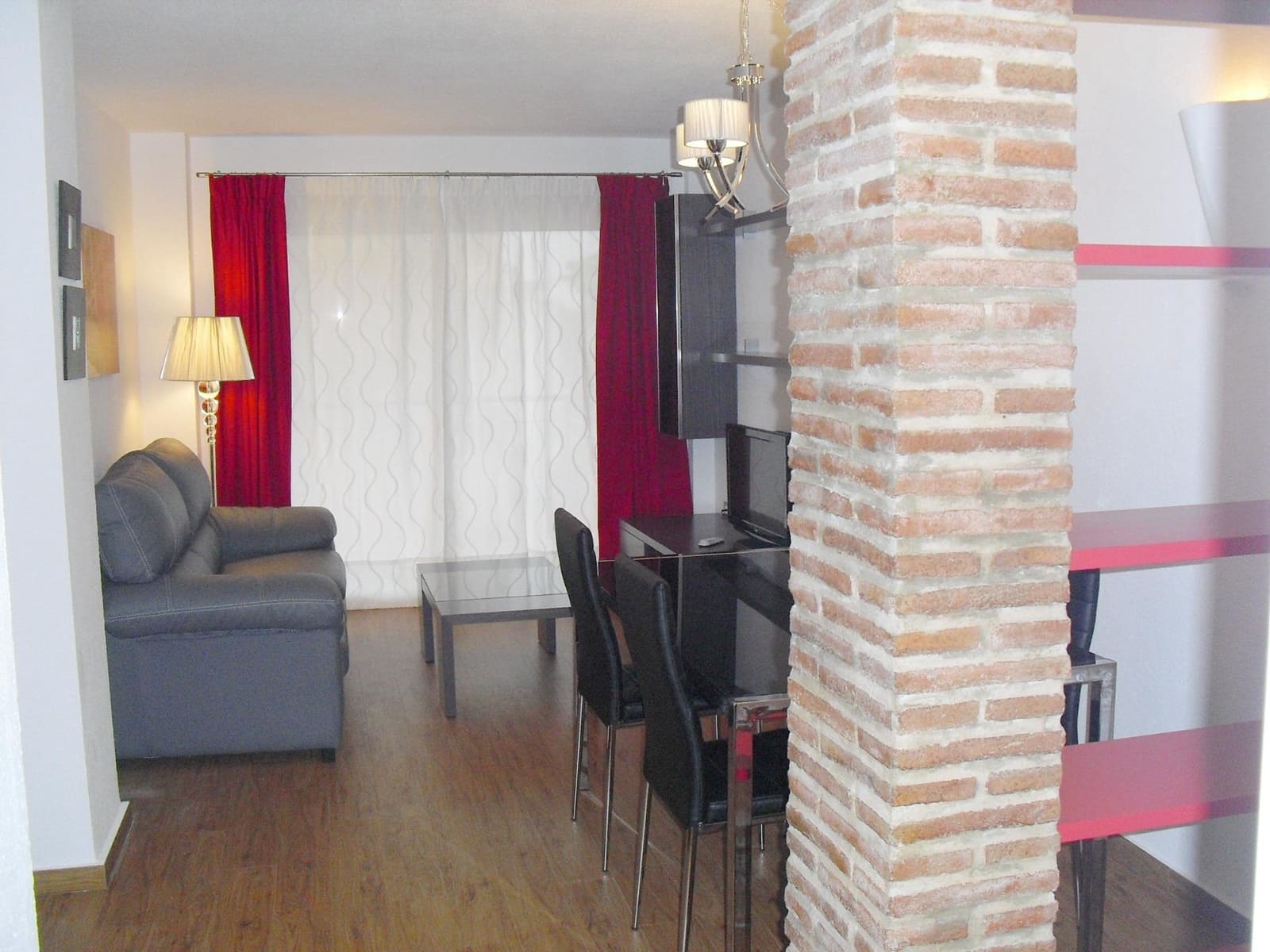 Piso de 2 habitaciones en Torremolinos en venta con piscina garaje - 275.000 € (Ref: 9502655)