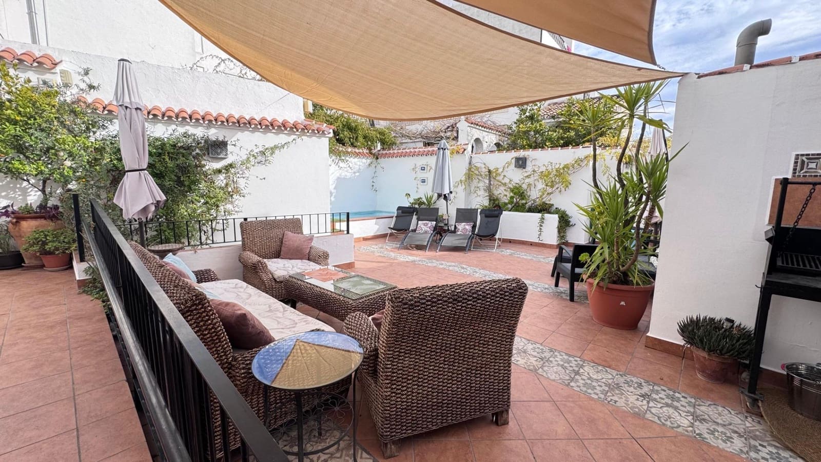 8 soverom Finca/Herregård til salgs i Iznajar med svømmebasseng - € 399 000 (Ref: 9524520)