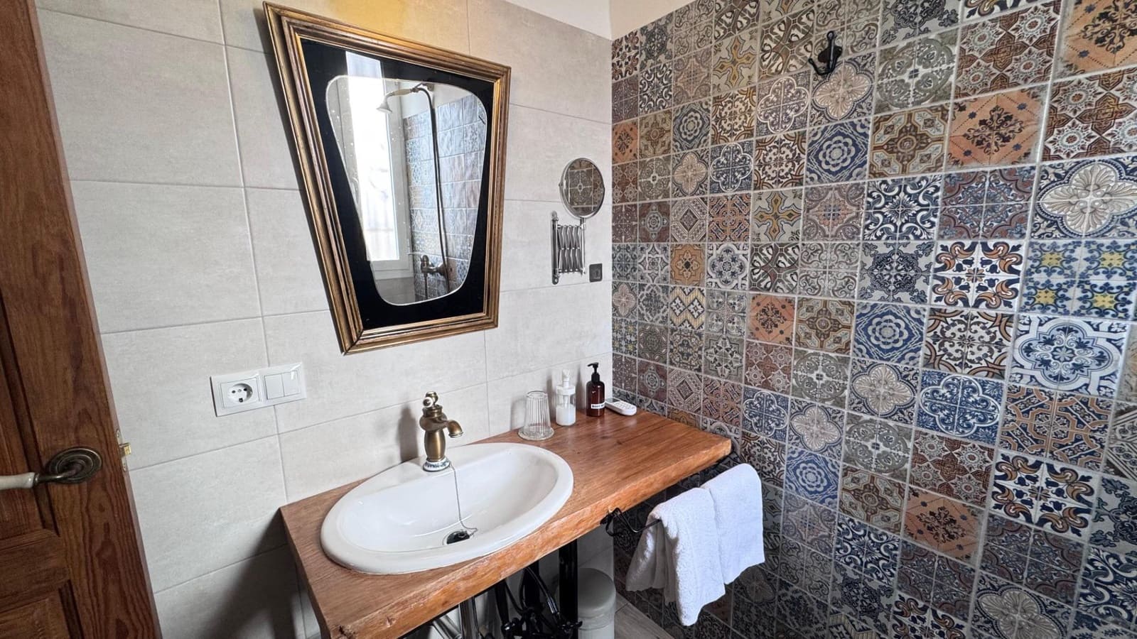 8 soverom Finca/Herregård til salgs i Iznajar med svømmebasseng - € 399 000 (Ref: 9524520)