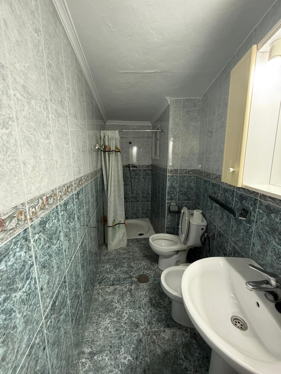 4 bedroom Townhouse for sale in Pizarra - € 255,000 (Ref: 9527885)