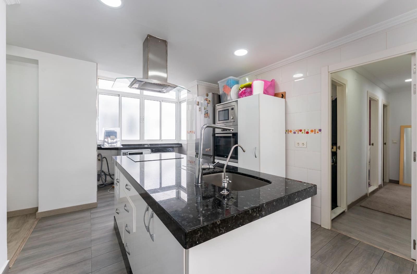 3 soveværelse Lejlighed til salg i Malaga by - € 380.000 (Ref: 9530955)