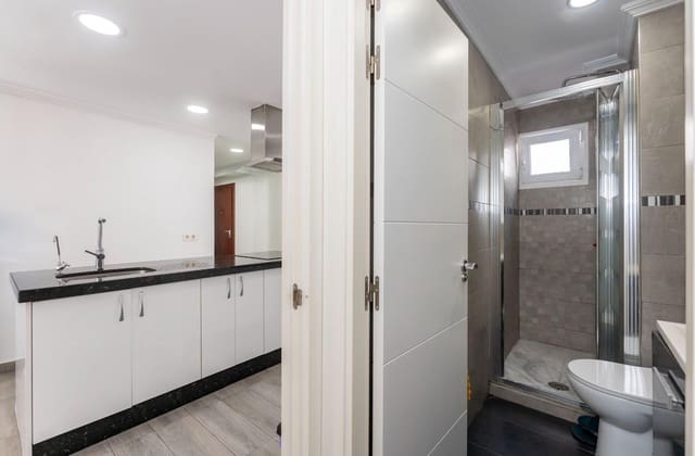 3 soveværelse Lejlighed til salg i Gamarra, Málaga by - € 380.000 (Ref: 9530955)