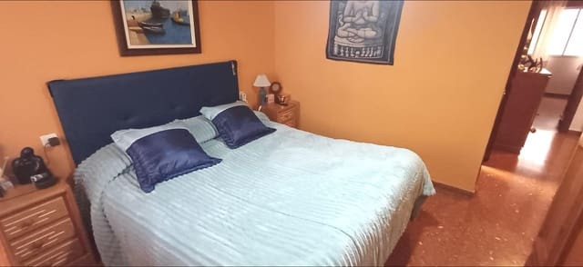 4 chambre Appartement à vendre à Cruz de Humilladero, Malaga ville - 380 000 € (Ref: 9535225)