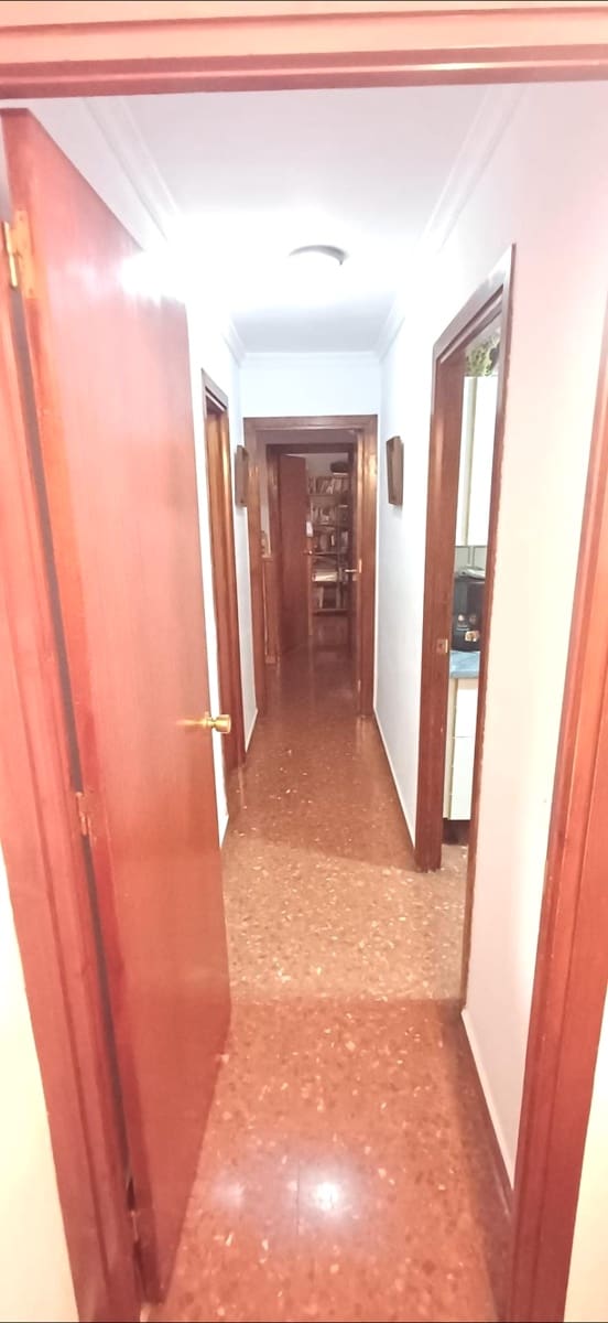 Piso de 4 habitaciones en Málaga ciudad en venta - 380.000 € (Ref: 9535225)