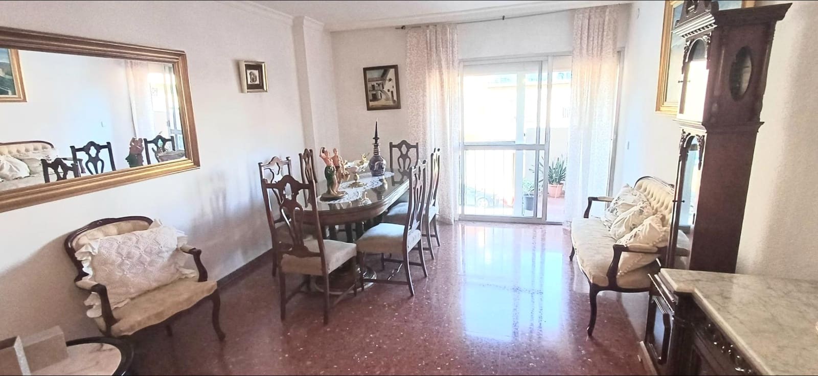 Piso de 4 habitaciones en Málaga ciudad en venta - 380.000 € (Ref: 9535225)