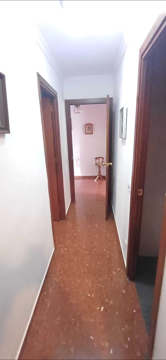 4 soveværelse Lejlighed til salg i Malaga by - € 380.000 (Ref: 9535225)