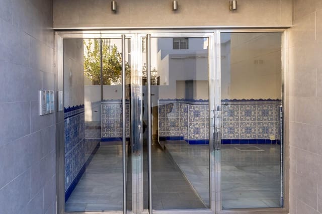 1 Zimmer Apartment zu verkaufen in Torremolinos mit Pool - 285.000 € (Ref: 9535226)