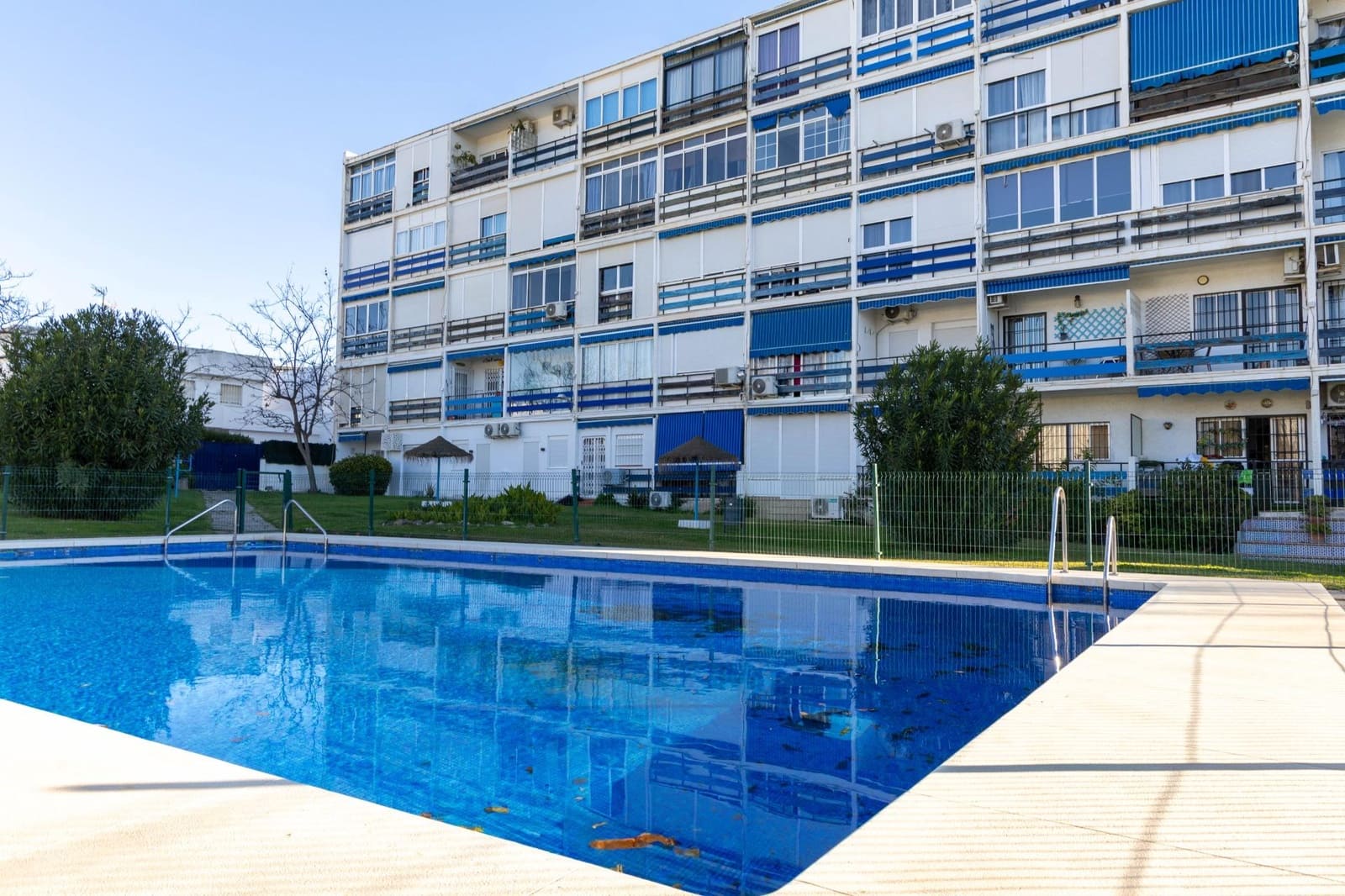 1 Zimmer Apartment zu verkaufen in Torremolinos mit Pool - 285.000 € (Ref: 9535226)