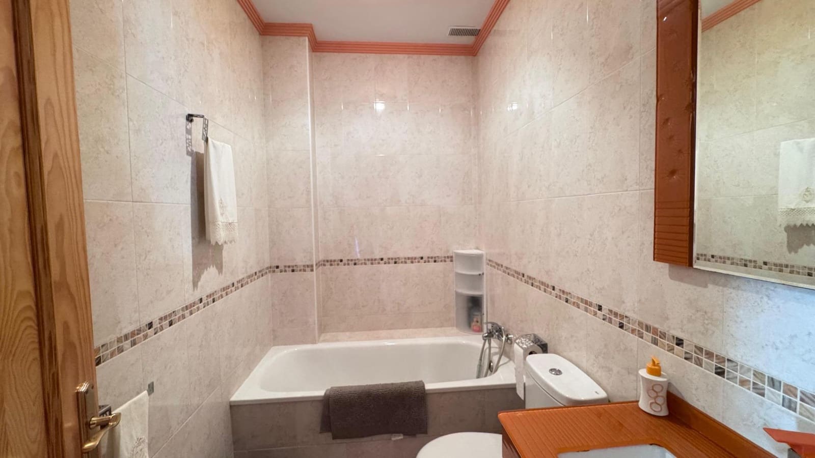 4 quarto Moradia Geminada para venda em Colmenar com piscina garagem - 269 000 € (Ref: 9535227)