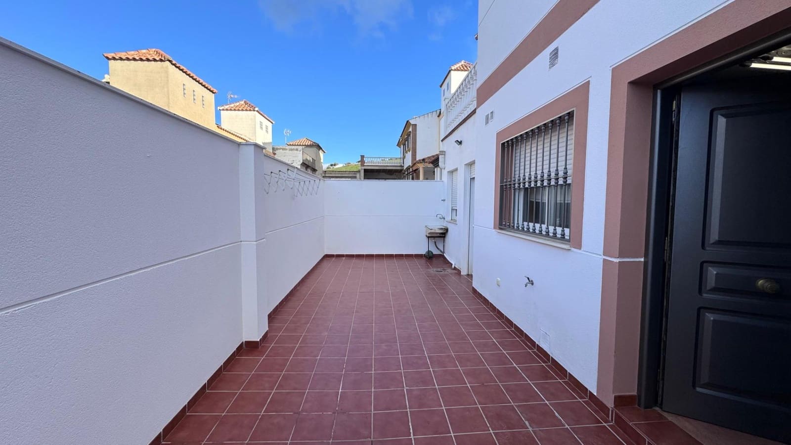 4 quarto Moradia Geminada para venda em Colmenar com piscina garagem - 269 000 € (Ref: 9535227)