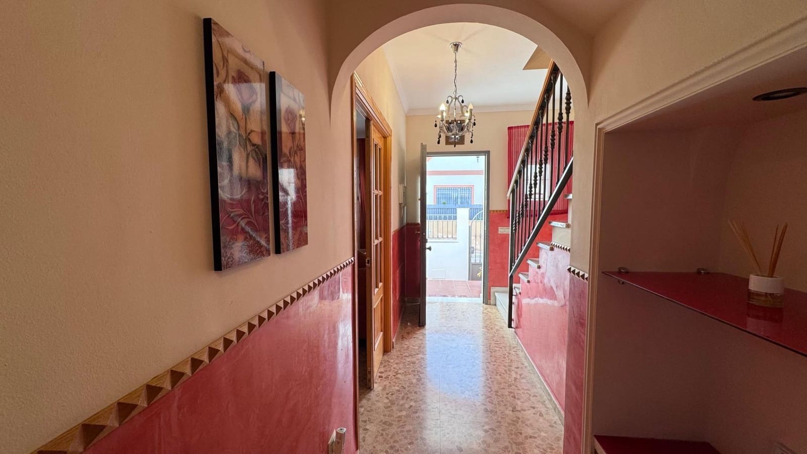 4 quarto Moradia Geminada para venda em Colmenar com piscina garagem - 269 000 € (Ref: 9535227)