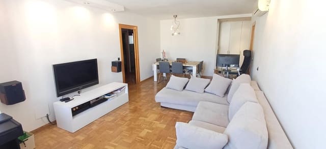 3 slaapkamer Flat te huur in Marmoles, Málaga stad - € 1.400 (Ref: 9536104)