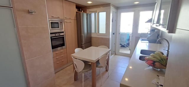 3 sovrum Lägenhet att hyra i Málaga stad - 1 400 € (Ref: 9536104)