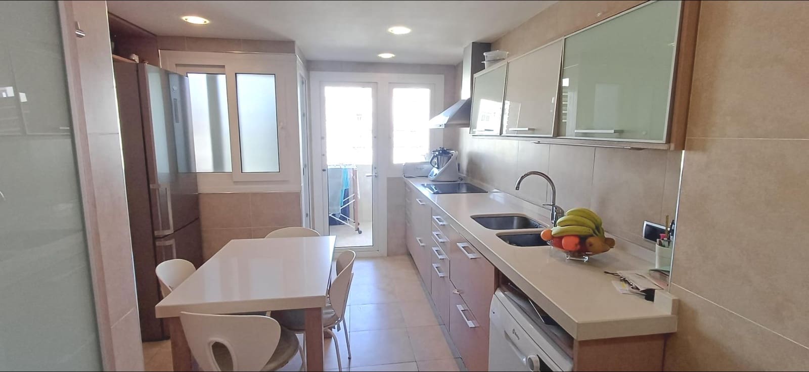 3 bedroom Flat for rent in Malaga city - € 1,400 (Ref: 9536104)