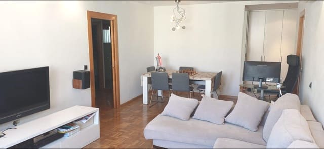3 bedroom Flat for rent in Marmoles, Málaga city - € 1,400 (Ref: 9536104)