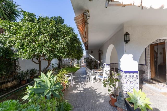 5 sypialnia Willa na sprzedaż w Churriana, Miasto Málaga z garażem - 735 000 € (Ref: 9536105)