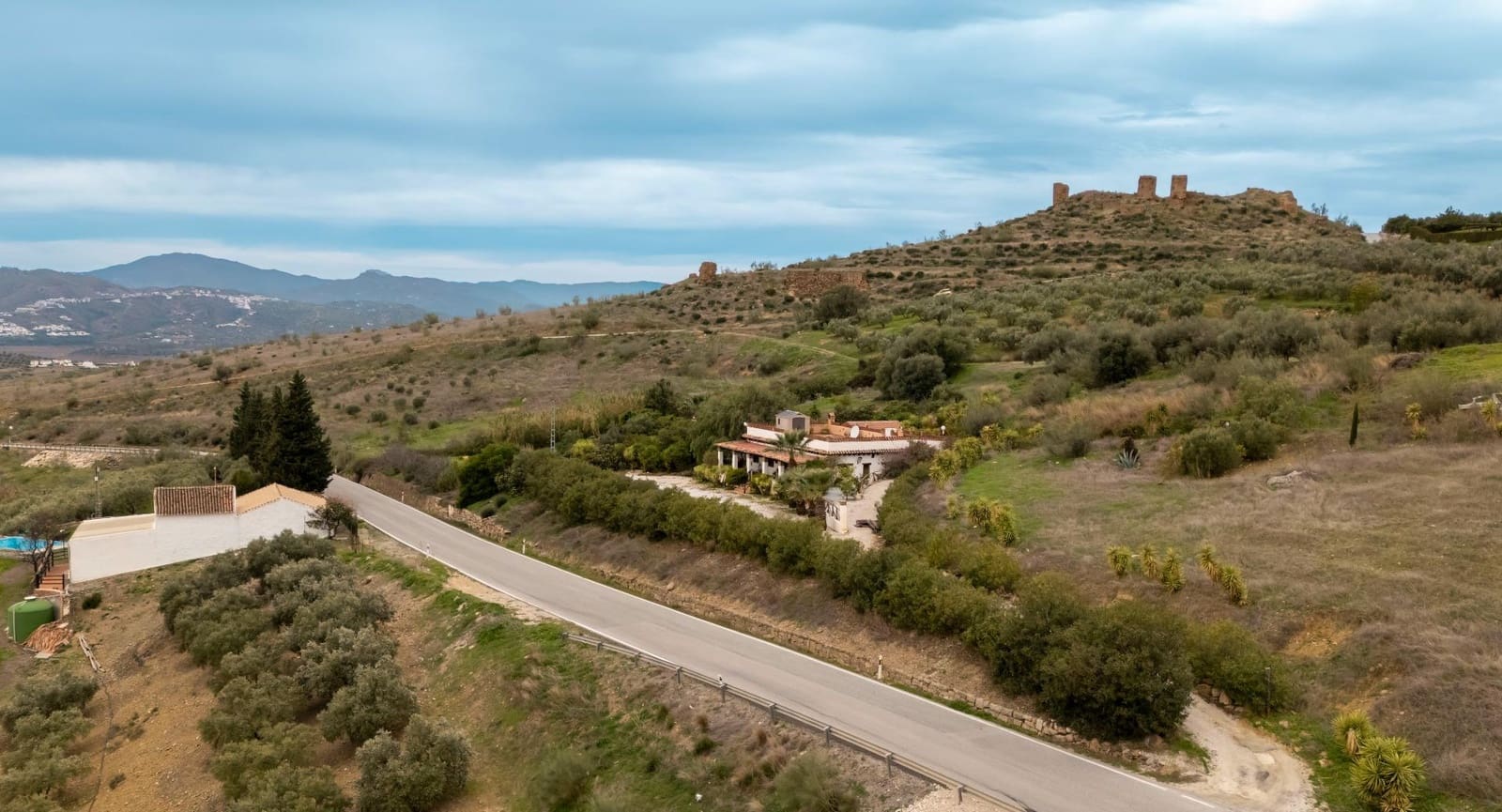 3 bedroom Finca/Country House for sale in Alcaucin with pool - € 550,000 (Ref: 9541657)