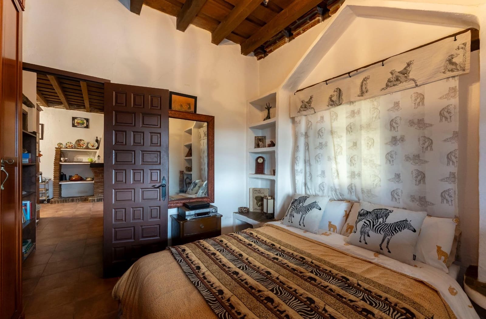 3 bedroom Finca/Country House for sale in Alcaucin with pool - € 550,000 (Ref: 9541657)