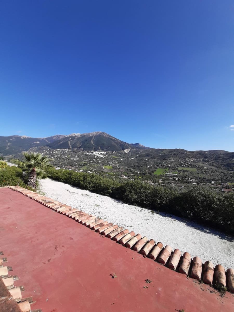 3 bedroom Finca/Country House for sale in Alcaucin with pool - € 530,000 (Ref: 9541657)