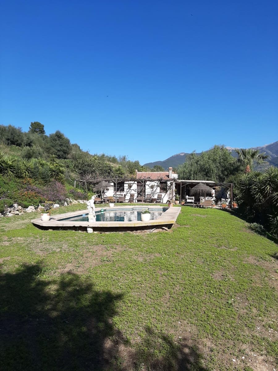 3 bedroom Finca/Country House for sale in Alcaucin with pool - € 530,000 (Ref: 9541657)