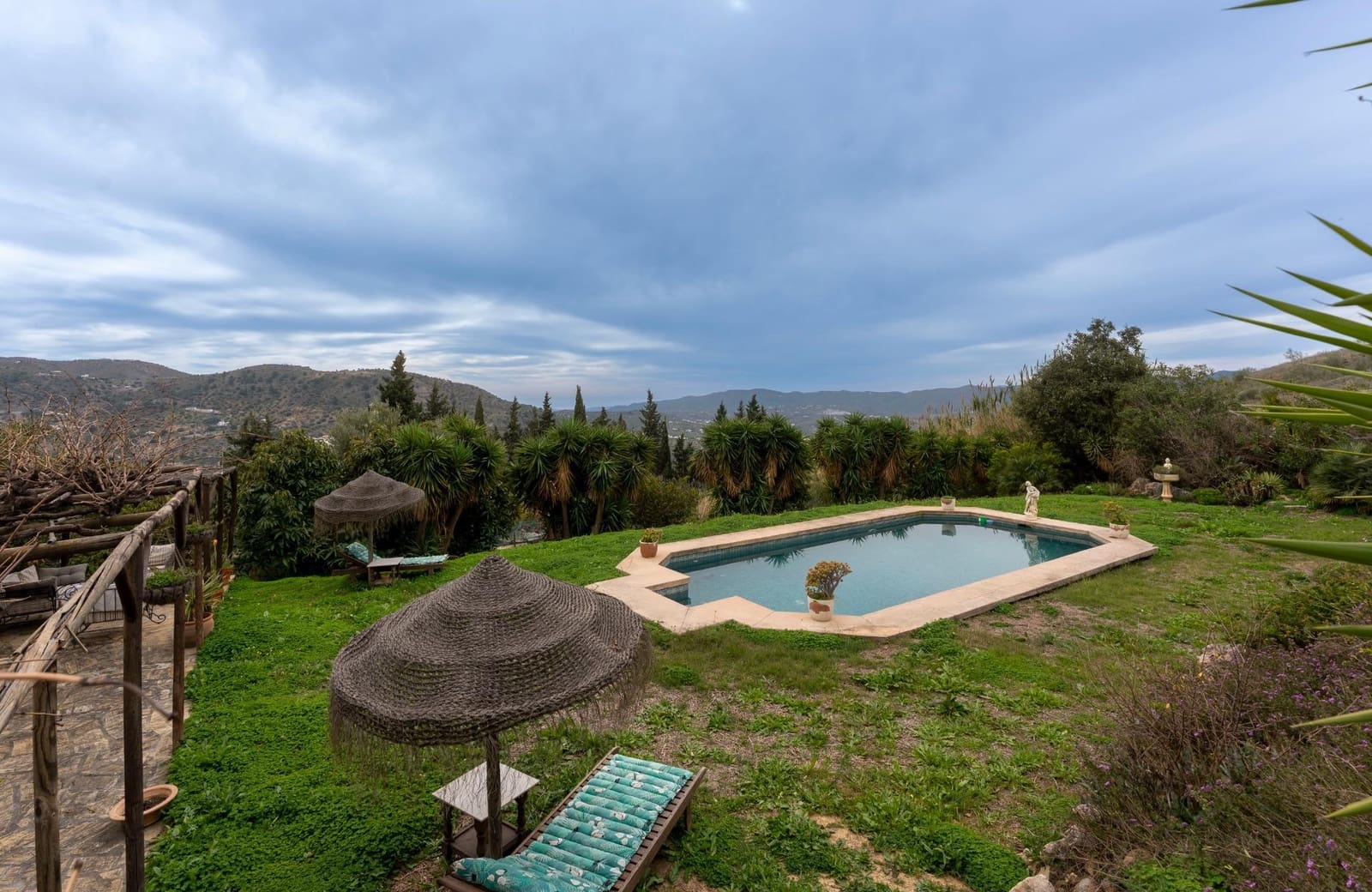 3 bedroom Finca/Country House for sale in Alcaucin with pool - € 530,000 (Ref: 9541657)