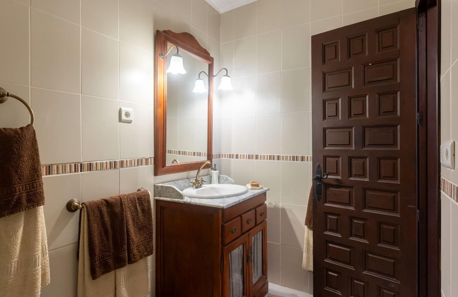 3 bedroom Finca/Country House for sale in Alcaucin with pool - € 530,000 (Ref: 9541657)