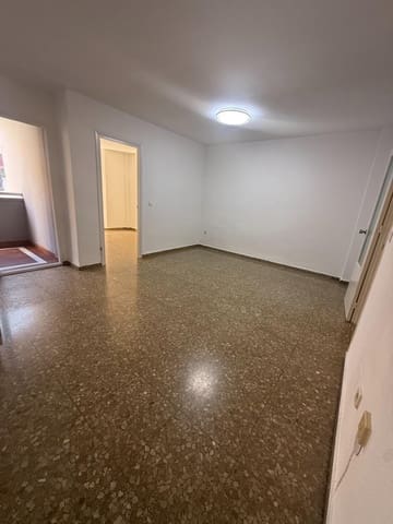 4 bedroom Flat for rent in Marmoles, Málaga city with garage - € 1,250 (Ref: 9541658)