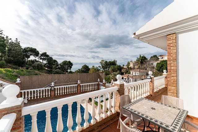 5 sypialnia Willa na sprzedaż w Vélez-Málaga z basenem - 875 000 € (Ref: 9562078)