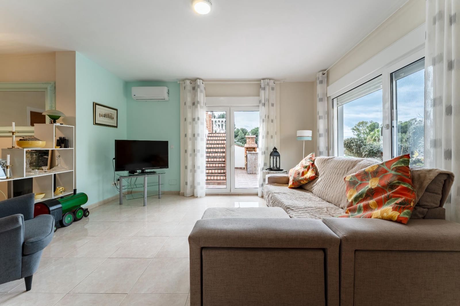 5 sypialnia Willa na sprzedaż w Velez-Malaga z basenem - 875 000 € (Ref: 9562078)