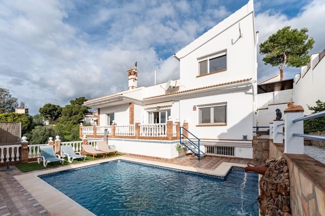 5 sovrum Villa till salu i Vélez-Málaga med pool - 790 000 € (Ref: 9562078)