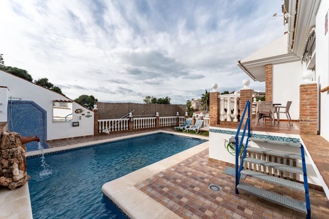 5 sovrum Villa till salu i Vélez-Málaga med pool - 790 000 € (Ref: 9562078)