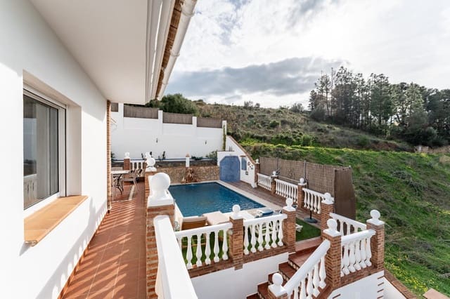 5 sovrum Villa till salu i Vélez-Málaga med pool - 790 000 € (Ref: 9562078)