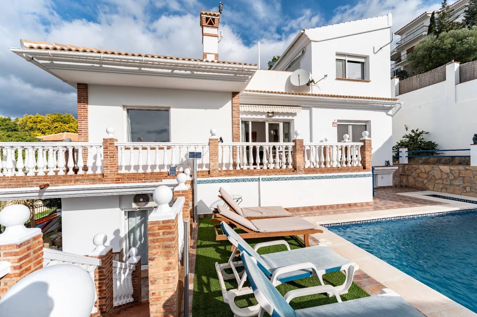 5 sovrum Villa till salu i Velez-Malaga med pool - 790 000 € (Ref: 9562078)