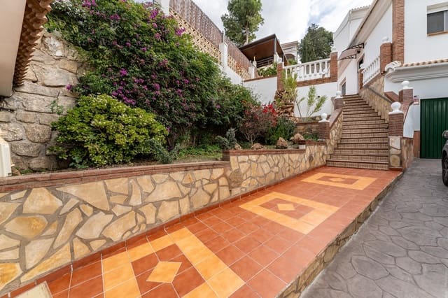 5 sovrum Villa till salu i Vélez-Málaga med pool - 790 000 € (Ref: 9562078)