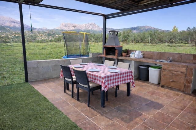 2 bedroom Finca/Country House for sale in Riogordo - € 150,000 (Ref: 9571398)