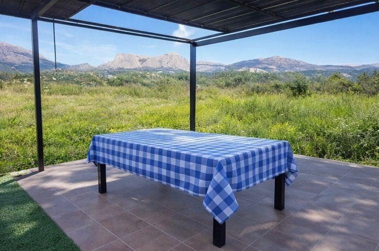 2 bedroom Finca/Country House for sale in Riogordo - € 150,000 (Ref: 9571398)