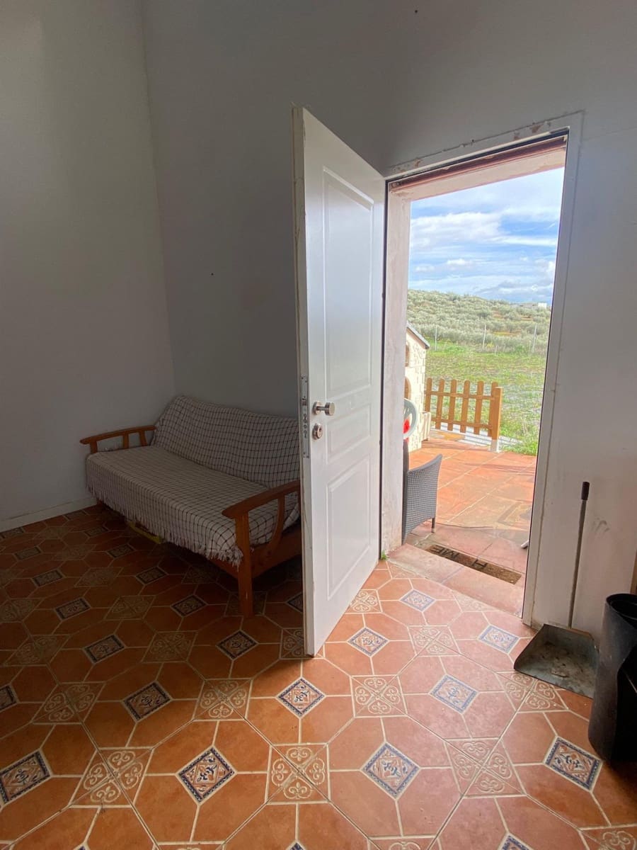 2 bedroom Finca/Country House for sale in Riogordo - € 150,000 (Ref: 9571398)