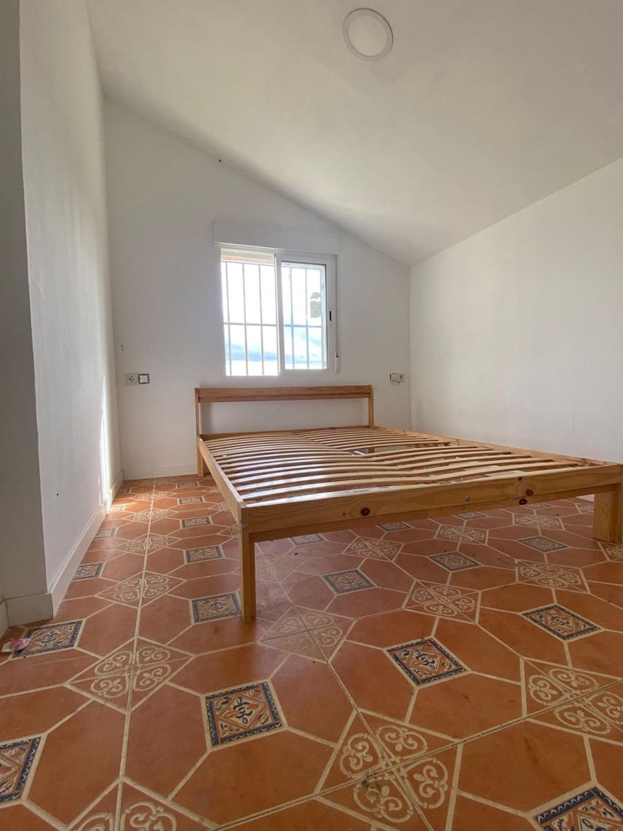 2 bedroom Finca/Country House for sale in Riogordo - € 150,000 (Ref: 9571398)