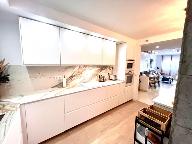 3 camera da letto Appartamento in vendita in Torremolinos con piscina - 420.000 € (Rif: 9584549)