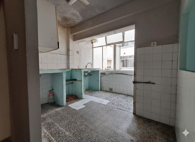 3 soveværelse Lejlighed til salg i Carretera de Cadiz, Málaga by - € 174.000 (Ref: 9586741)