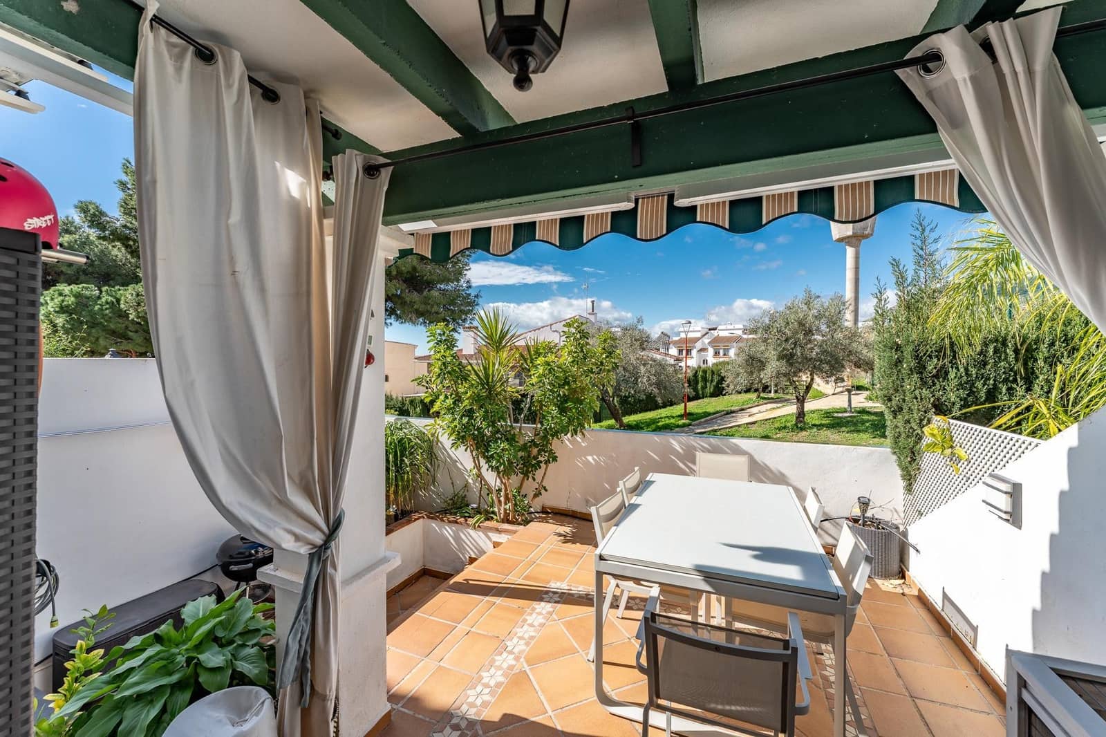 3 sovrum Radhus till salu i La Cala del Moral med pool - 490 000 € (Ref: 9596405)