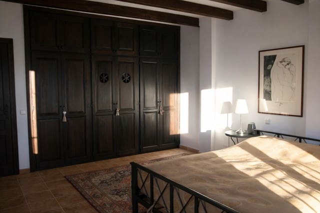 3 slaapkamer Huis te koop in Pórtugos met garage - € 239.000 (Ref: 9599712)